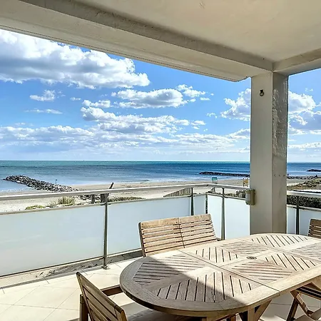 Climatisé Avec Terrasse Et Parking, Face à La - Fr-1-715-76 Apartamento Mauguio
